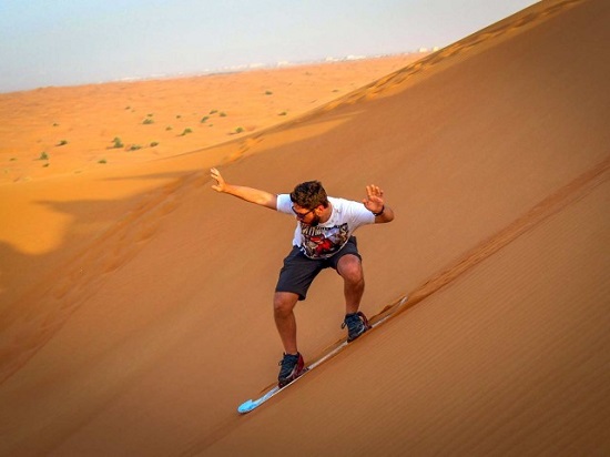 Sandboarding Dubai Tour